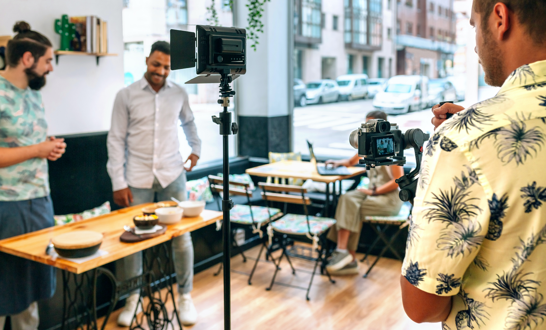 Crea anuncios virales y de impacto que vendan con una producción profesional de vídeo