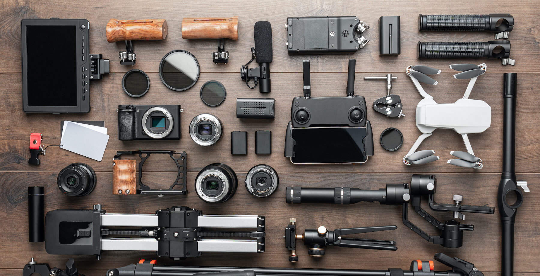 ¿Qué equipamiento necesitas para grabar vídeos profesionales?